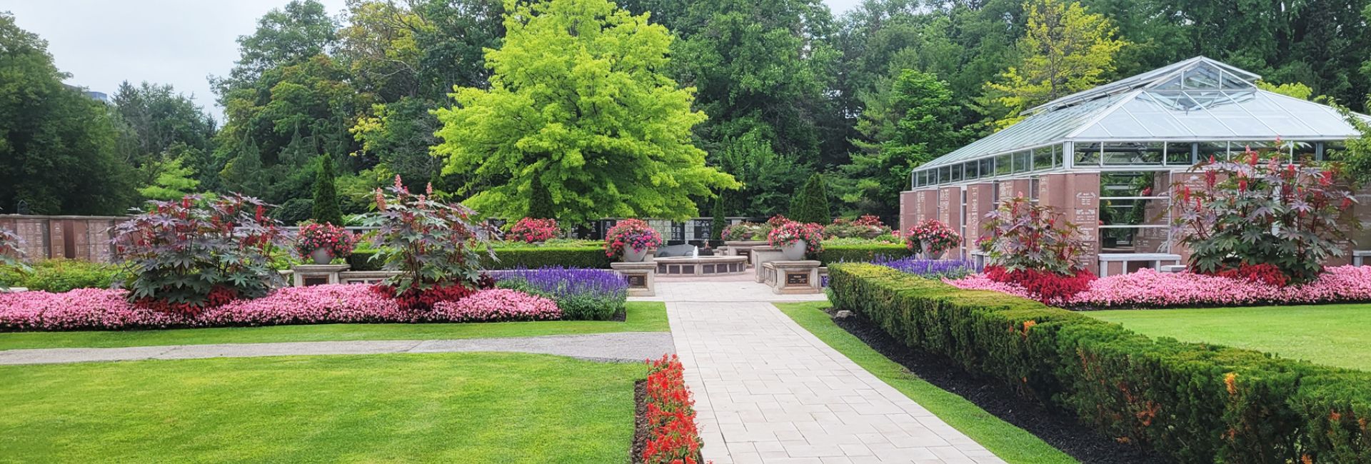 Mount Pleasant Cemetery grounds